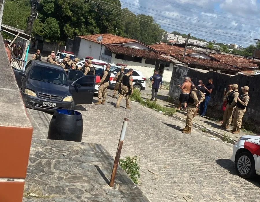 Confronto com a PM termina com dois suspeitos baleados durante ação contra gangue da Monjauro