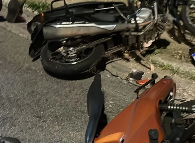 Uma pessoa morre e outra fica ferida em colisão envolvendo duas motos na Tancredo Neves