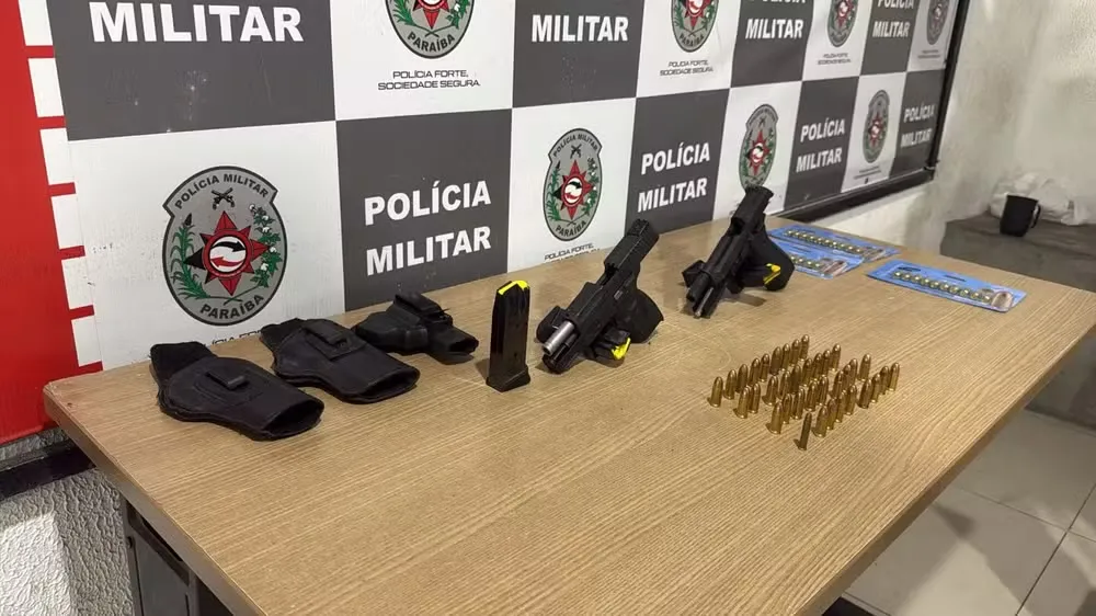 Criminosos trocam tiros com a polícia durante guerra de facções em comunidade de João Pessoa