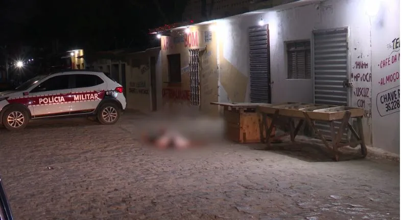 Homem é assassinado a tiros por dupla em moto em João Pessoa