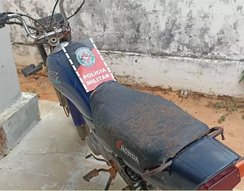Motocicleta com registro de roubo é recuperada pela PM em Cacimbas