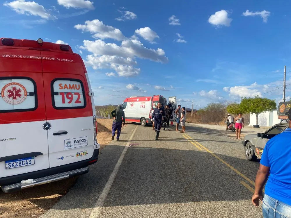 Casal fica em estado grave após colisão entre motos na PB-275, entre Patos e São José de Espinharas