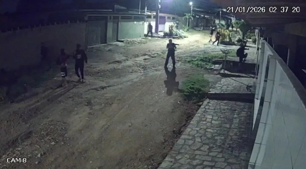 Quase 20 homens armados com armas de alto calibre invadem residência para assassinar morador, na Paraíba