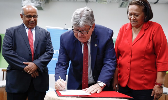 João Azevêdo assina memorando de entendimento com o Unicef para fortalecer políticas públicas destinadas a crianças e adolescentes do Nordeste 