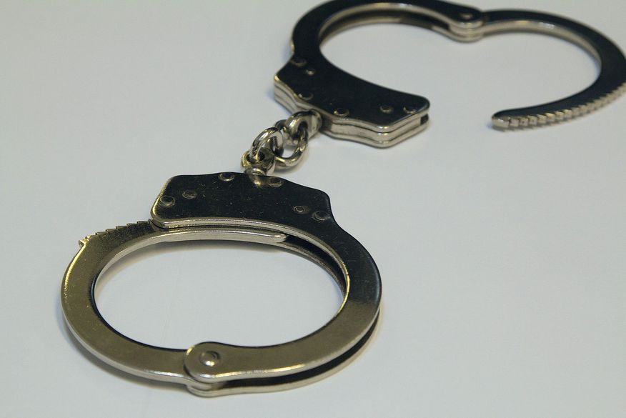 Homem é preso em Cabedelo acusado de apalpar partes íntimas de criança de quatro anos