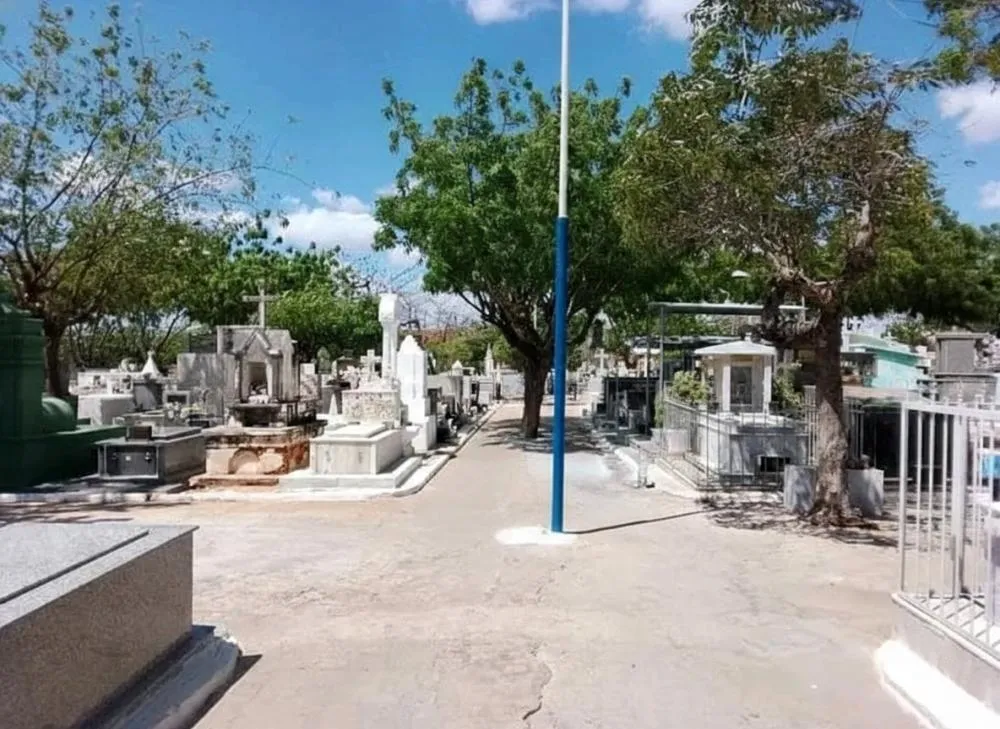 Prefeitura de Patos segue com atualização cadastral de jazigos e jardineiras dos cemitérios públicos 