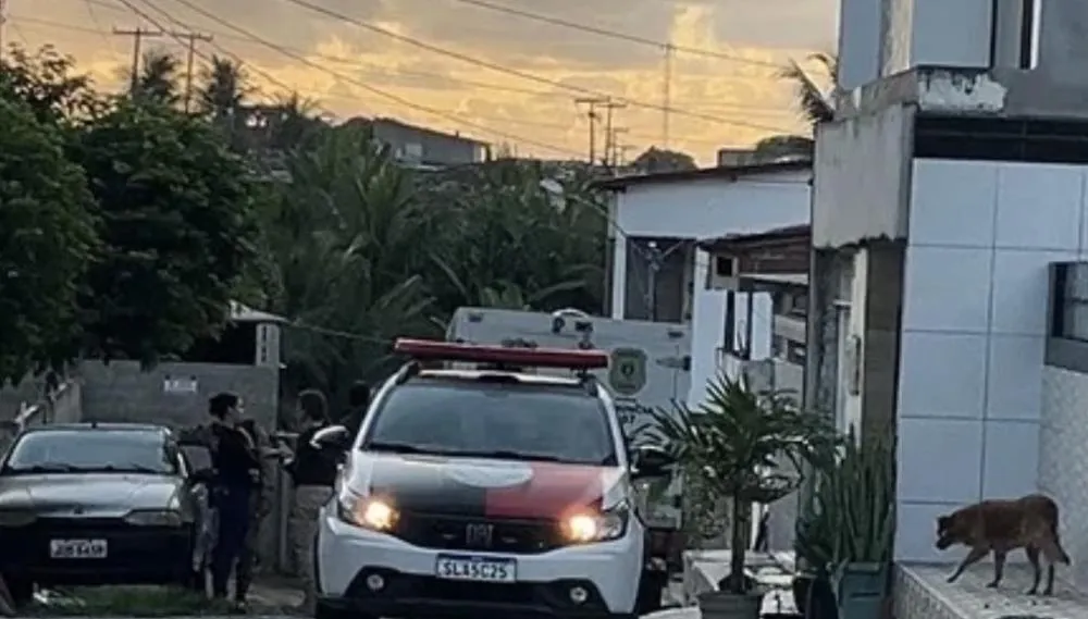 Homem tem orelha decepada e é morto a tiros após ter casa invadida, na Paraíba
