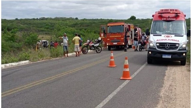 Grave acidente de trânsito deixa saldo de uma pessoa morta e quatro feridas na manhã deste domingo(27) no sertão do estado