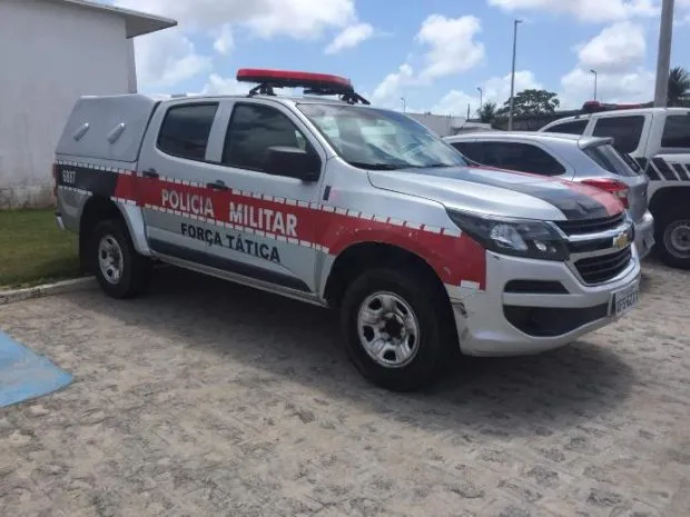Mulher é sequestrada durante roubo de carro no bairro Manaíra, em João Pessoa