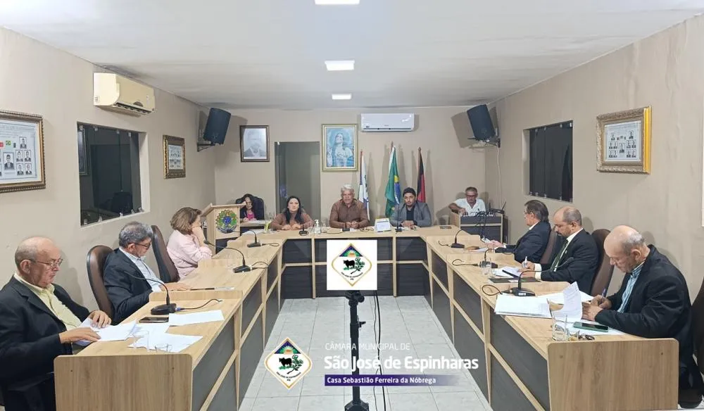 Câmara de São José de Espinharas aprova contas da Prefeitura e vota projetos e requerimentos importantes para a administração pública do município