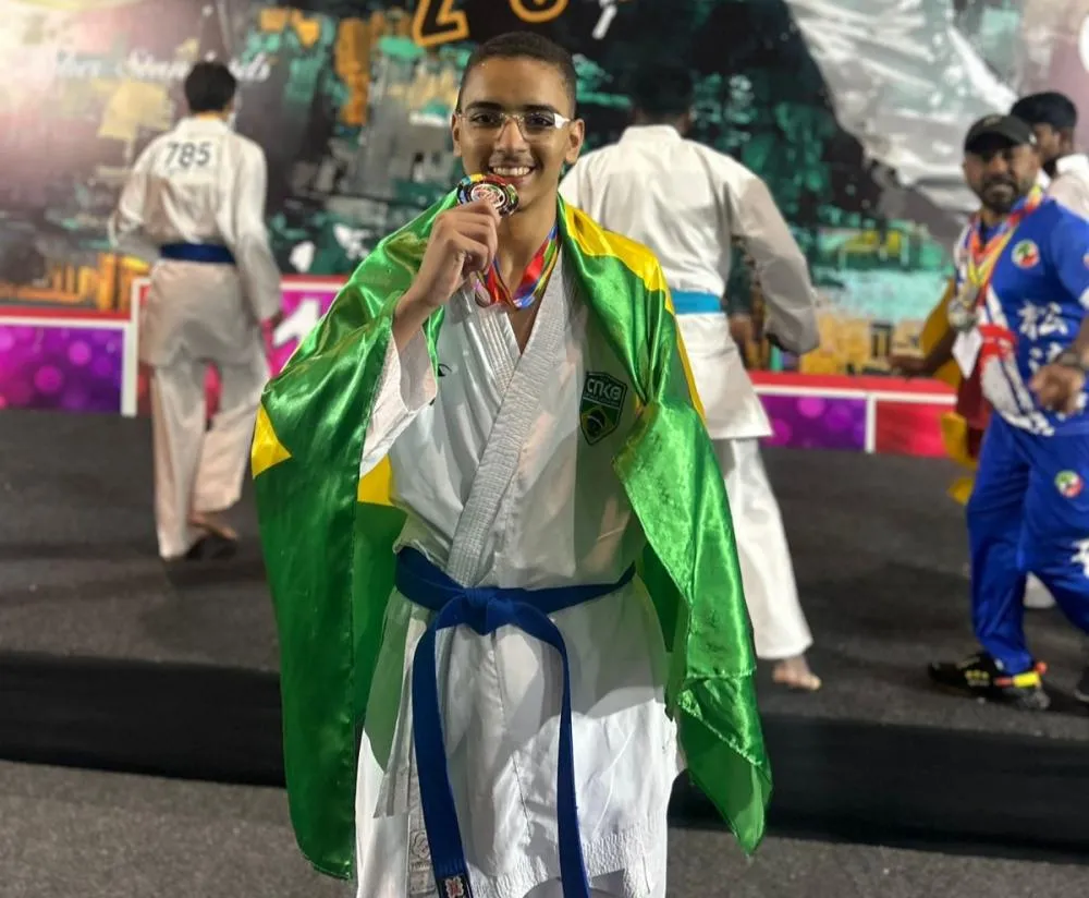Jovem de Desterro conquista medalha de bronze em competição internacional de karatê