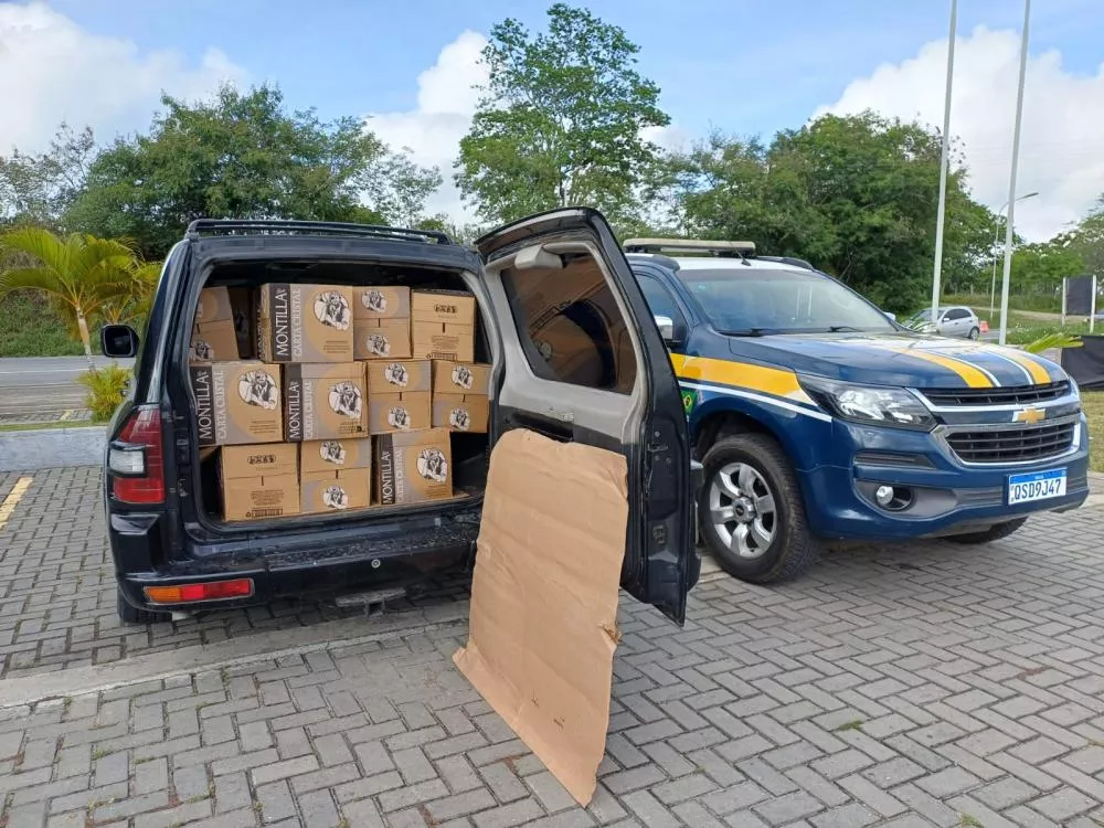 PRF na Paraíba intensifica fiscalizações, prende dois indivíduos, flagra transporte irregular de mercadoria e apreende diversos veículos