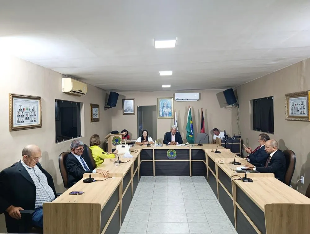 Câmara Municipal de São José de Espinharas realizou Sessão Ordinária na noite desta sexta-feira, dia 10 de abril de 2026 - confira
