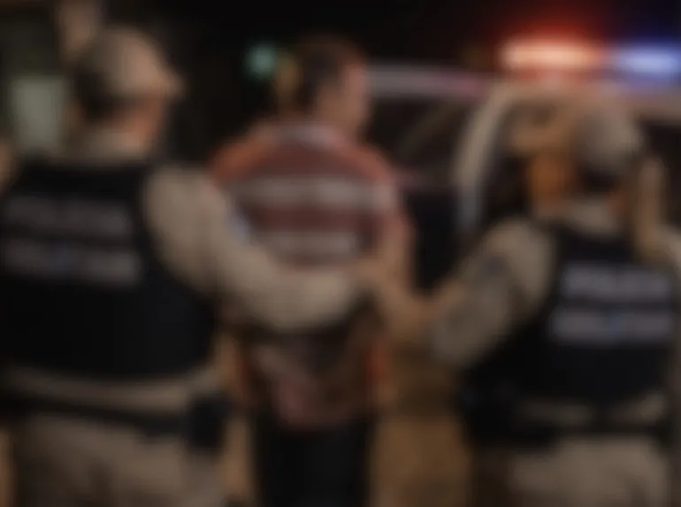 Homem é preso após agredir a própria mãe idosa no Sertão da Paraíba