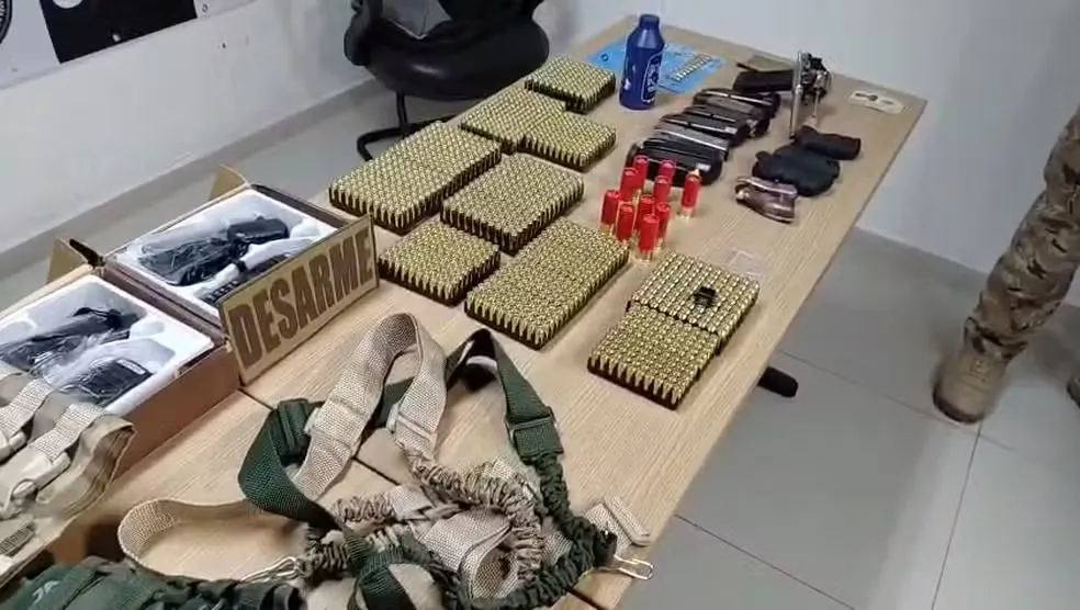 Principal alvo de operação contra venda ilegal de armas na Paraíba se passava por corretor de imóveis e negociava com facções criminosas