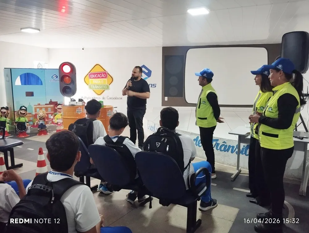 STTRANS Patos realiza ação do Projeto Formando no Trânsito com alunos da Escola Municipal Sady e Ágaba