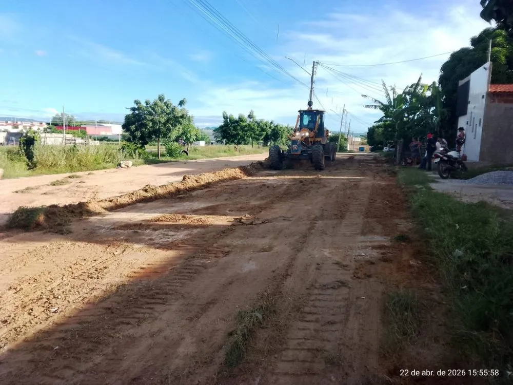 Prefeitura de Patos realiza serviços de infraestrutura e limpeza urbana em diversos bairros nesta quarta-feira (22)