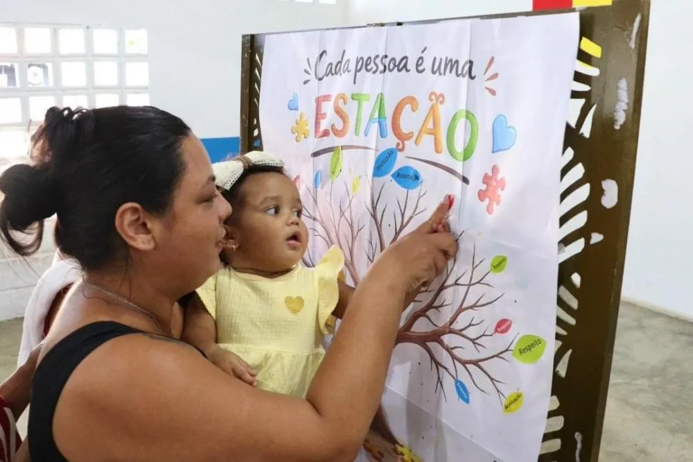 CRAS de Patos promovem palestras sobre desenvolvimento infantil e fortalecimento familiar