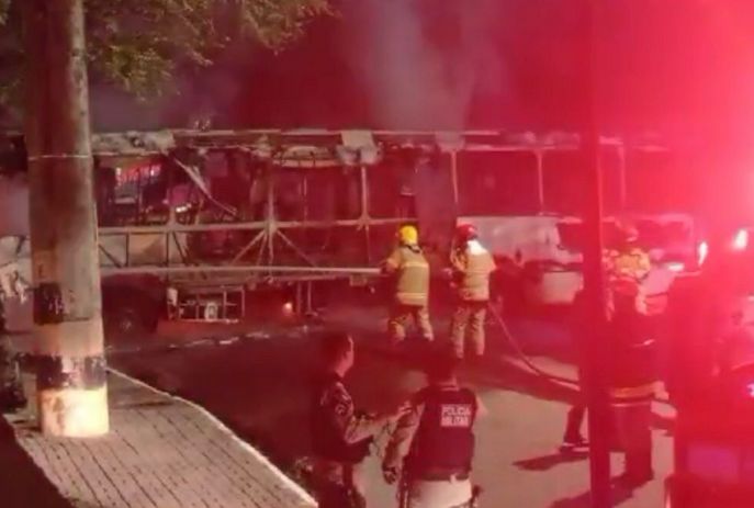 Segue na UTI motorista vítima de ataque em ônibus, na Paraíba
