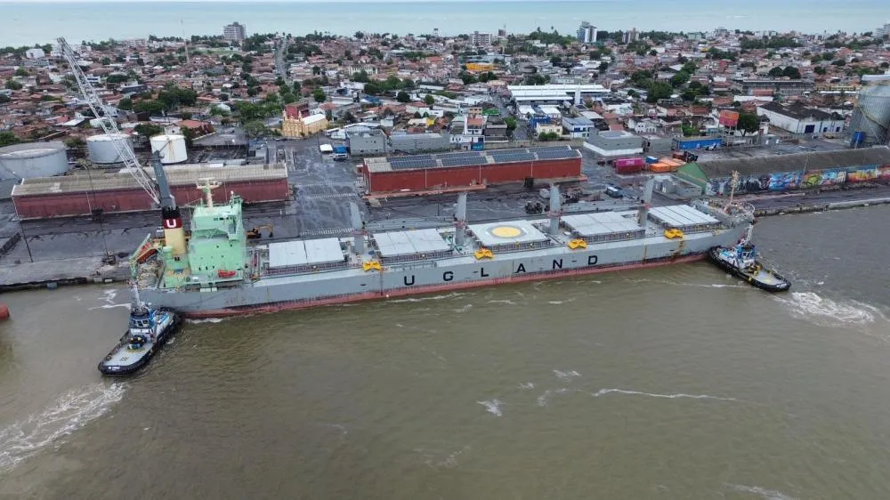Porto de Cabedelo registra marco histórico com atracação do navio Fermita