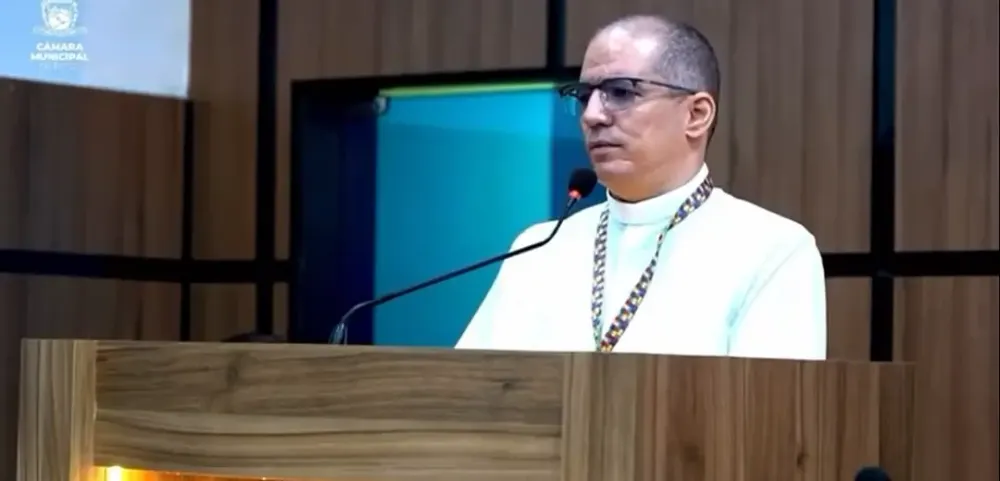 Video: Padre de Patos revela diagnóstico de autismo e se emociona ao falar sobre condição: “tenho que justificar para ser aceito”