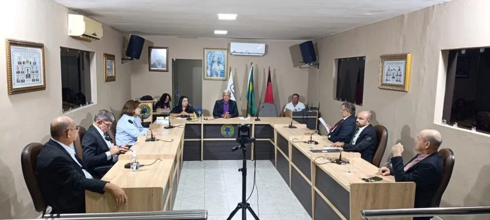 Câmara de Vereadores de São José de Espinharas realiza sessão ordinária com debates e aprovações importantes – confira  