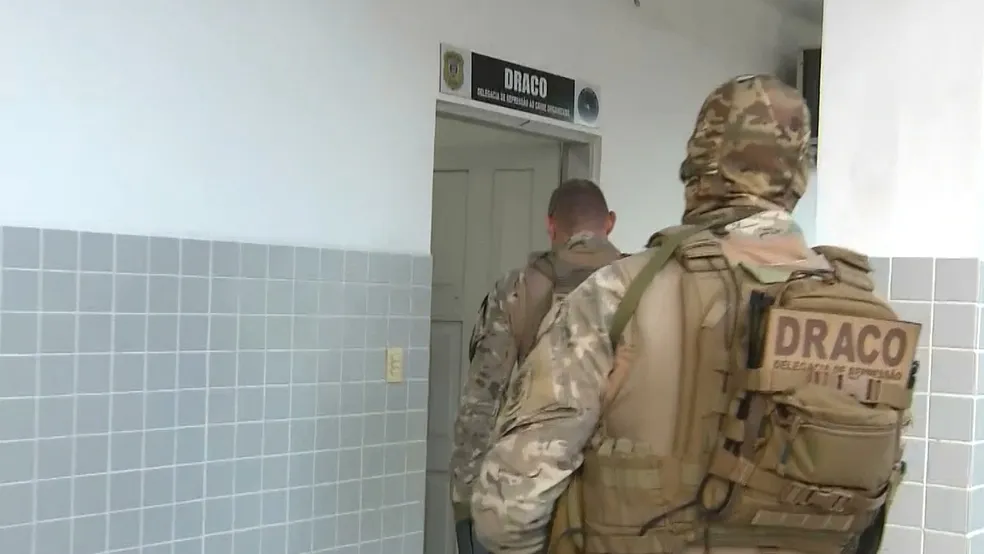 Operação investiga empresário suspeito de intermediar compra e aluguel de armas para facção na PB
