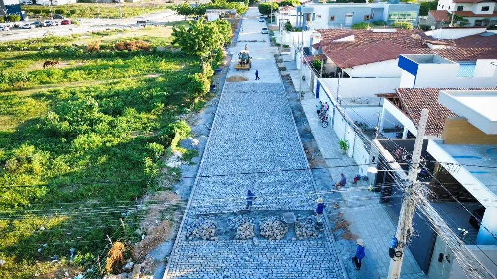 Prefeitura de Patos avança com pavimentação e acessibilidade em ruas do Jardim Europa