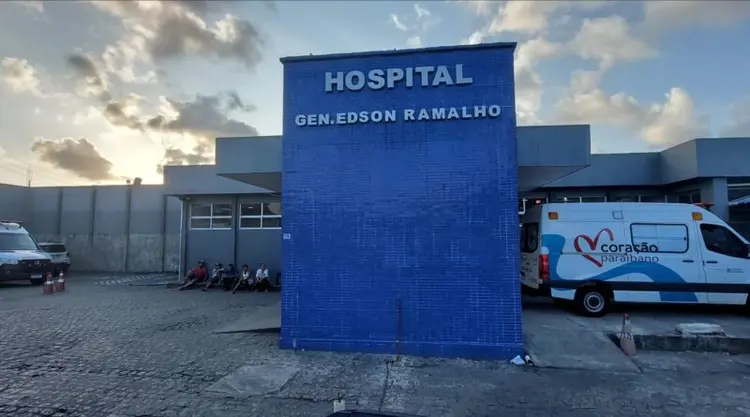Mulher com sinais de espancamento morre após ser deixada no Hospital Edson Ramalho