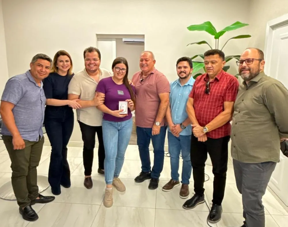 Prefeitura de Patos entrega aparelhos auditivos e amplia inclusão social de beneficiários