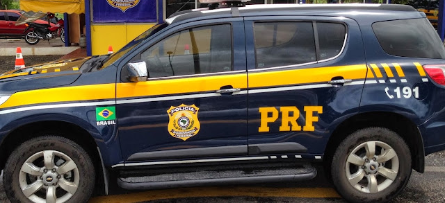 PRF registra ocorrência de capotamento na BR 230, em Patos