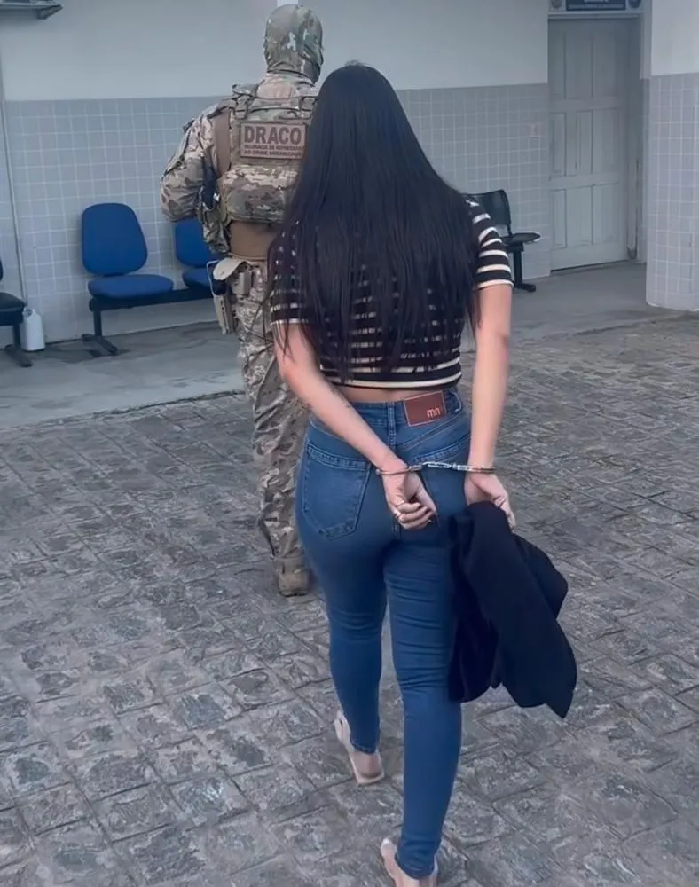 'Primeira-dama do crime' é presa durante megaoperação contra facção na Paraíba