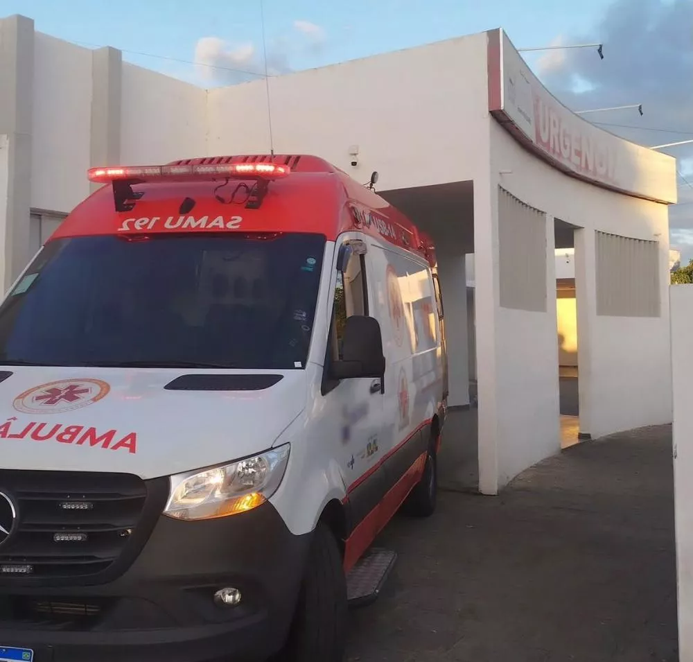 Criança é atropelada por motociclista próximo a escola na BR-361, em Patos; condutor fugiu do local sem prestar socorro