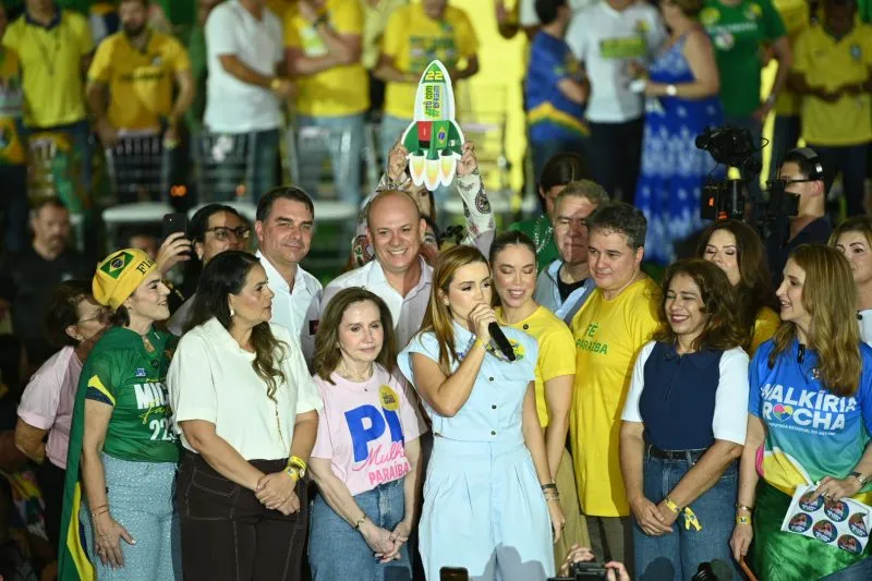 Efraim Filho anuncia Nayana Pontes como vice na disputa pelo Governo da Paraíba