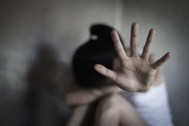 Em Condado; Polícia Militar conduz homem à delegacia após agressão com faca contra companheira 