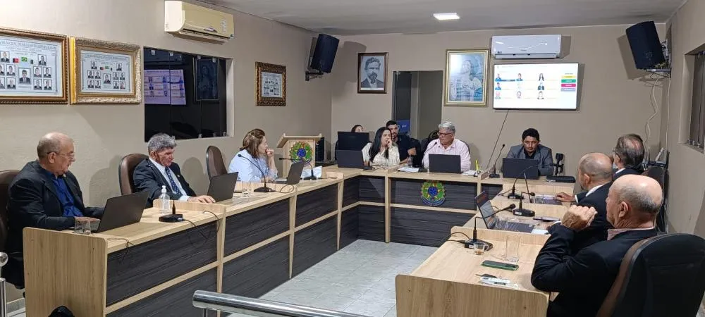 Câmara de São José de Espinharas inicia nova fase com implantação de sistema digital para sessões