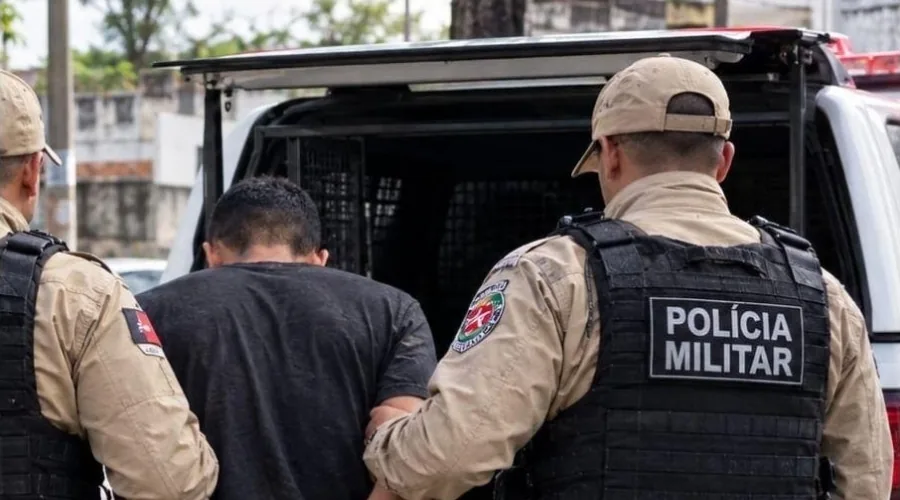 Polícia Militar atende ocorrência de violência doméstica e lesão corporal e conduz envolvidos à delegacia em Patos