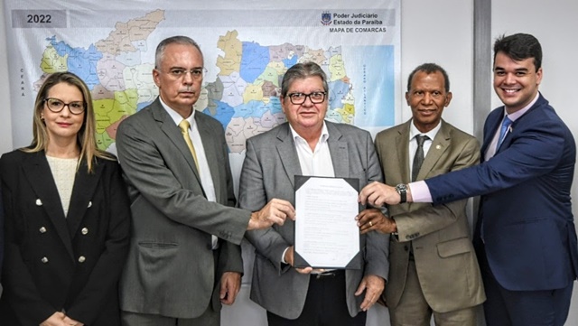 Governo firma acordo de cooperação técnica com TJPB para auxiliar decisões de magistrados na área da Saúde