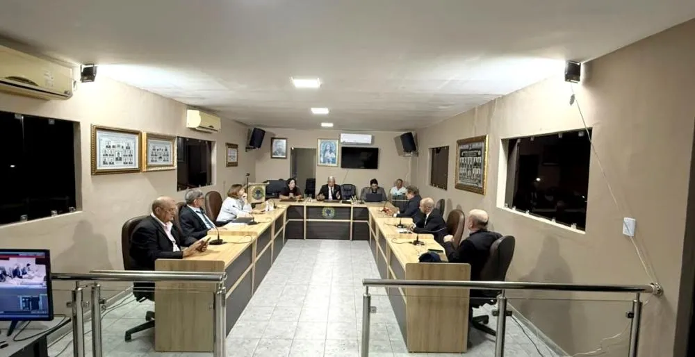 Câmara de São José de Espinharas realizou mais uma sessão ordinária com importantes discussões de diversos temas em benefício da população