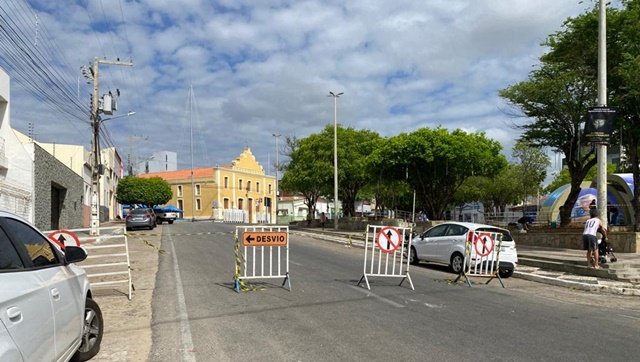 STTRANS alerta os motoristas sobre pontos de interdição no centro da cidade