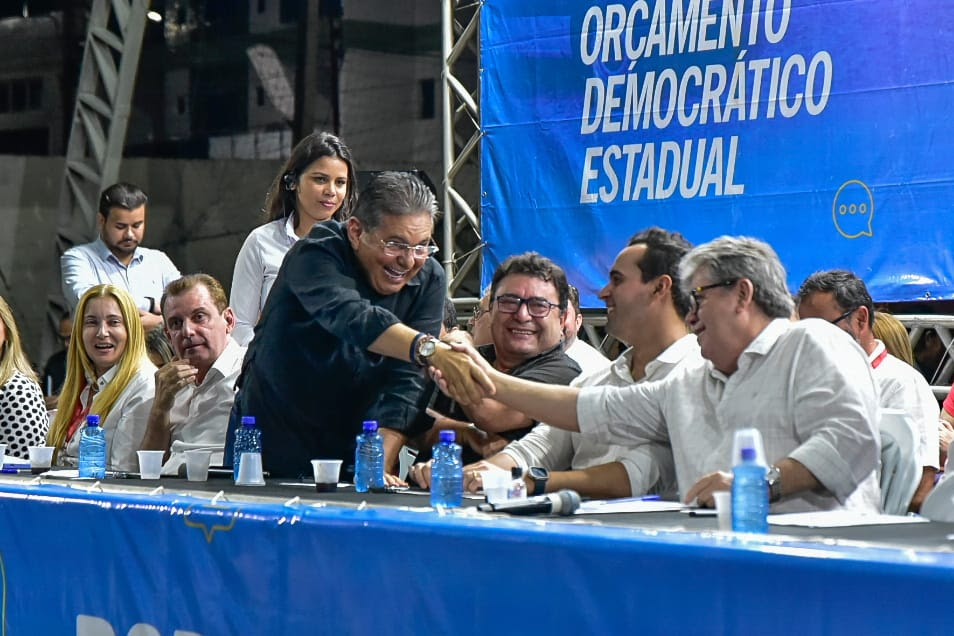 Adriano participa de Plenária do ODE e acompanha governador em entrega de obras em Taperoá, Soledade e Juazeirinho 