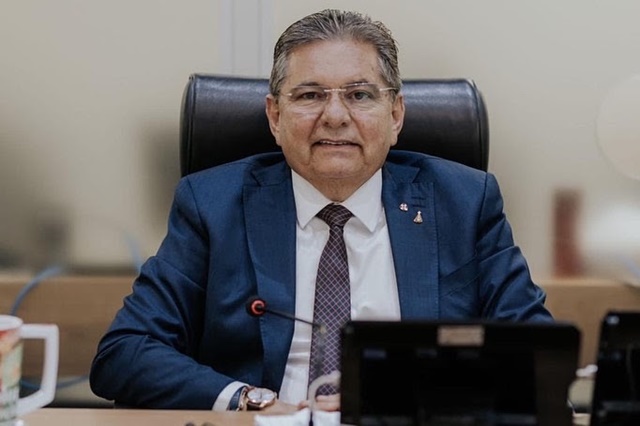 Adriano Galdino defende implantação da Fila Única no sistema público da saúde da Paraíba 