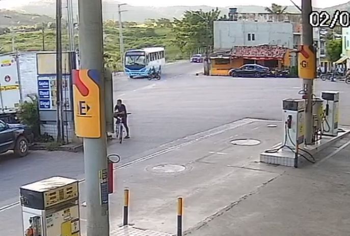 Câmera registra acidente que matou jovem no interior da Paraíba