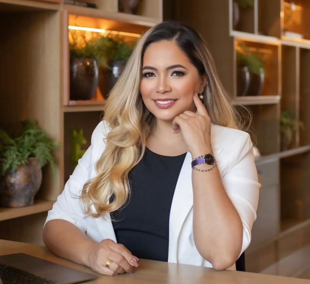 Karla Braz Maison abre vagas para colaboradoras e promete marcas renomadas na cena da moda nacional.