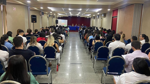 Profissionais de saúde participam de qualificação para prevenção e controle da hanseníase e inclusão do teste rápido 