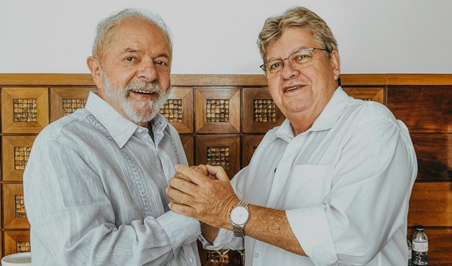 João Azevêdo participa ao lado de Lula de lançamento do novo PAC; veja as 12 obras pleiteadas pela Paraíba ao governo federal