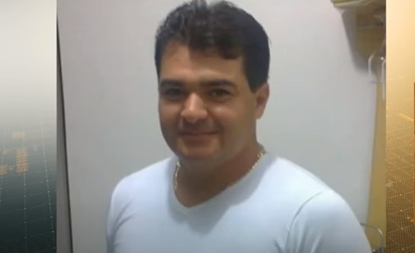 Suspeito de matar namorado da ex-companheira se entrega à polícia, na PB