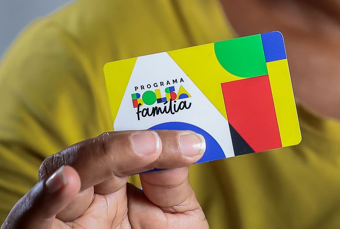 Bolsa Família e Auxílio Gás: veja quem recebe nesta sexta-feira (18)