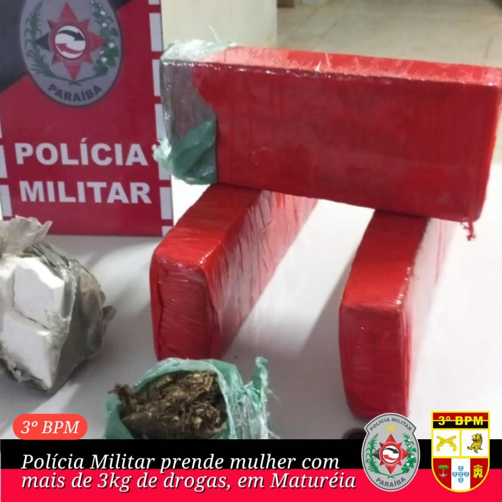 Polícia Militar prende mulher com mais de 3 kg de drogas em Matureia