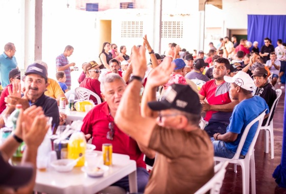 Homenagem ao dia dos Pais leva centenas de papais ao Cirandeiro Clube 